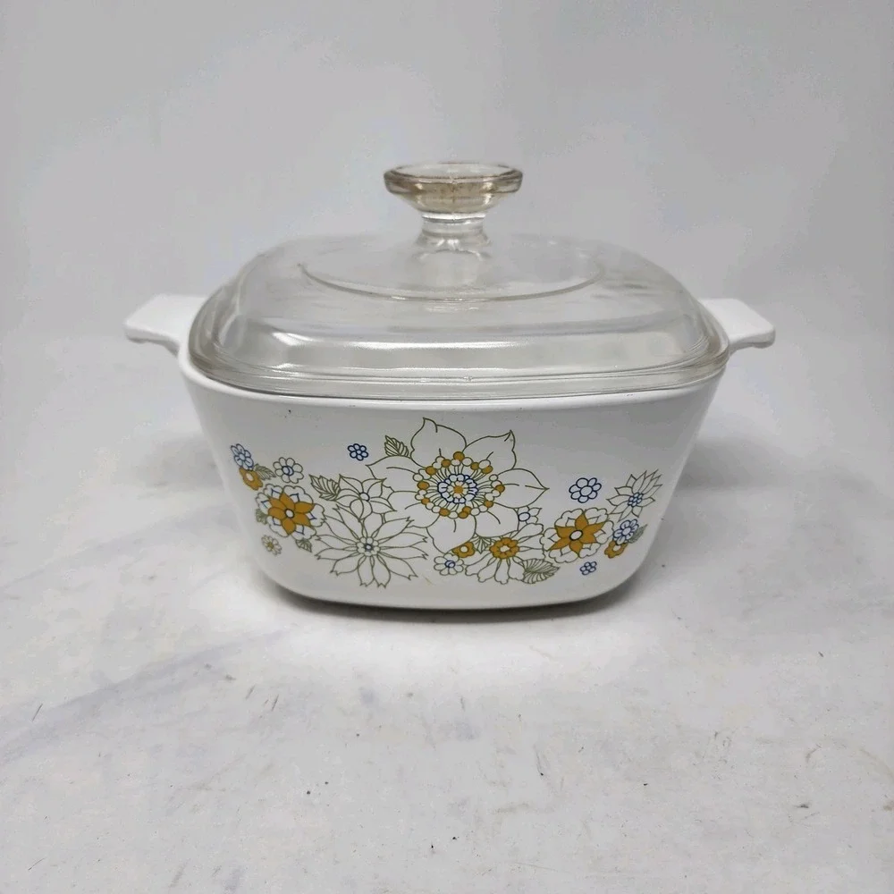 Vintage CorningWare‎ Floral Bouquet Casserole Dish 1 3/4 QT P-1 3/4-B With Lid